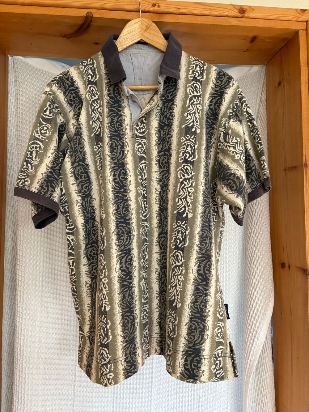 Vintage Short Sleeve Polo Shirt in Olive and Blue